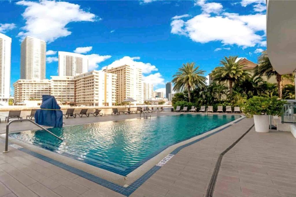 Beachwalk 1B 1B Incredible View Apartment 14 A Hallandale Beach Εξωτερικό φωτογραφία