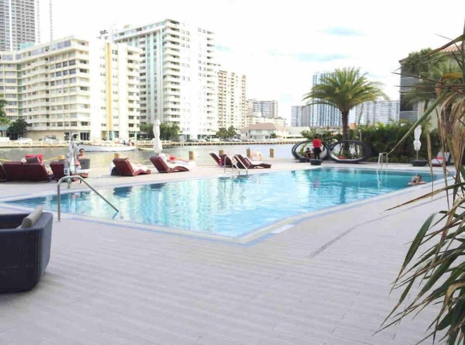 Beachwalk 1B 1B Incredible View Apartment 14 A Hallandale Beach Εξωτερικό φωτογραφία