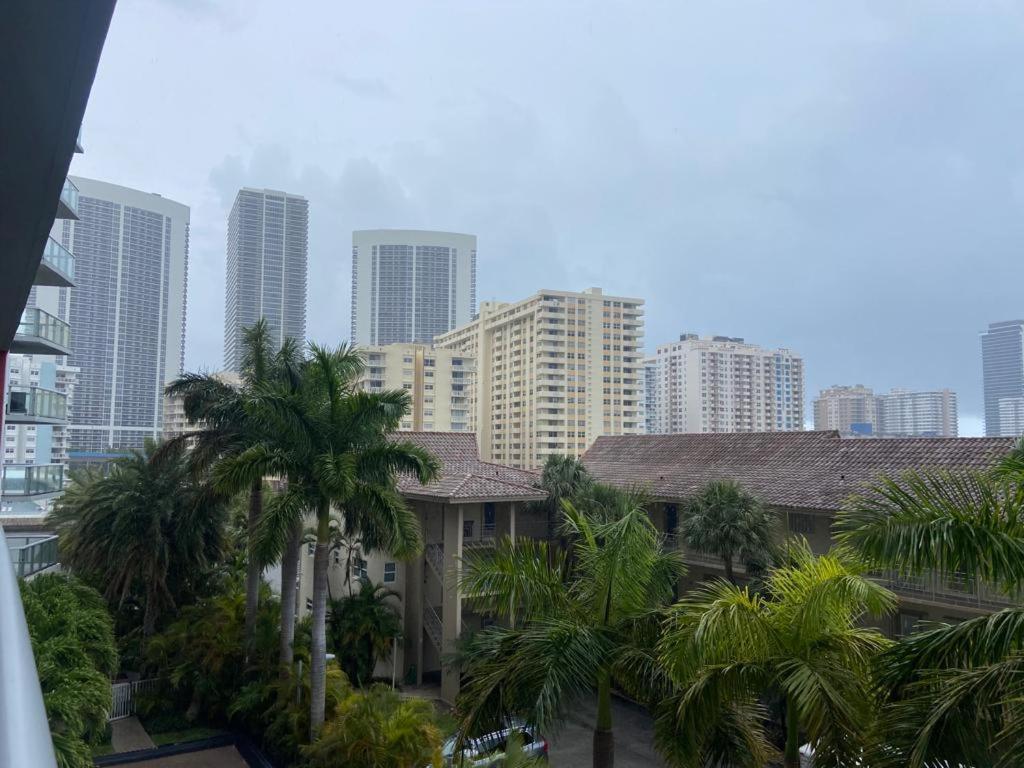 Beachwalk 1B 1B Incredible View Apartment 14 A Hallandale Beach Εξωτερικό φωτογραφία